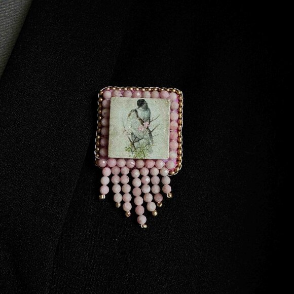 Handmade Pink Beaded Bird Brooch Vintage Style Statement Pin - Picture 13 of 13
